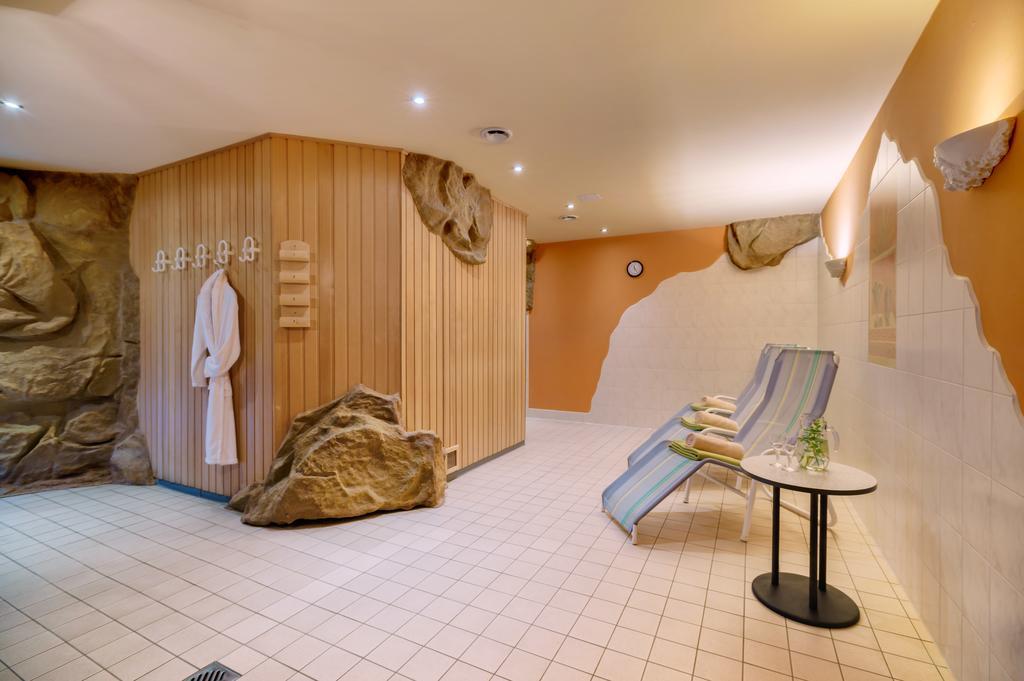 Waldhotel Vogtland Клингентал Екстериор снимка